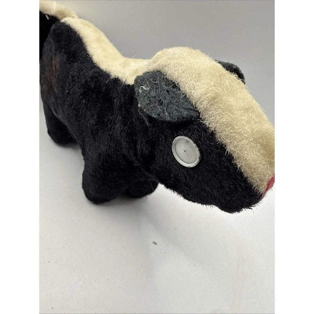 1950's Columbia Toy Products Plush Skunk 11